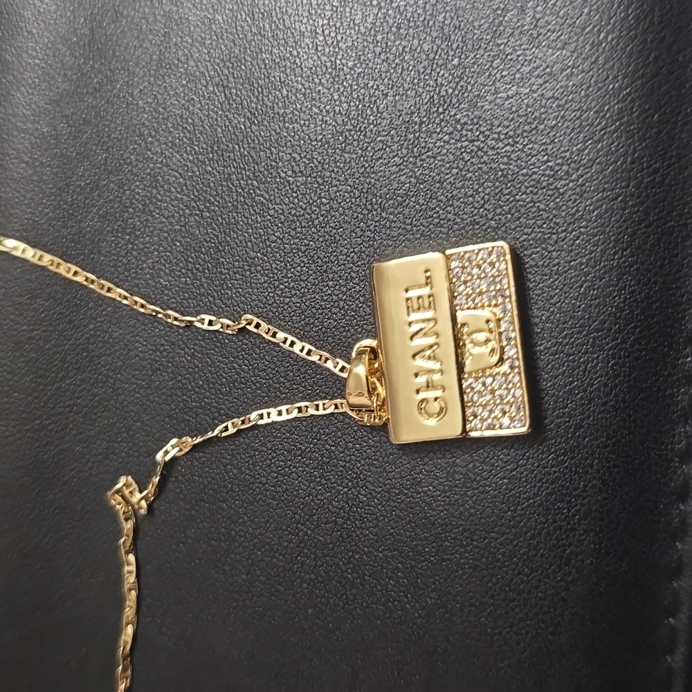 Necklace - Picture 3 of 3